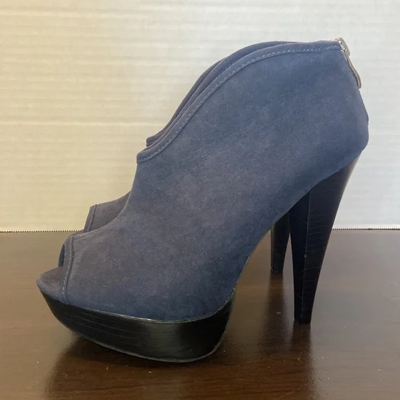New Bakers Katlyn Navy Suede Peeptoe Booties Size 6 - Picture 3 of 12